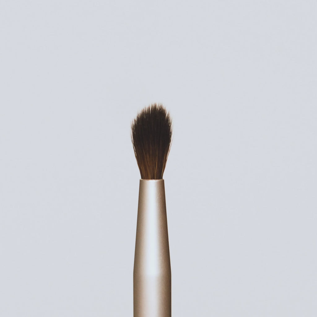 jane iredale - Crease Brush - Lidschatten Pinsel - jane iredale Mineral Make-up - ZEITWUNDER Onlineshop - Kosmetik online kaufen